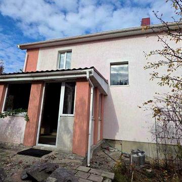 Яр, продається двоповерховий будинок