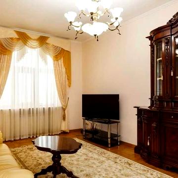 Липки, вул.Шовковична, Інститутська,16-95 кв.м.