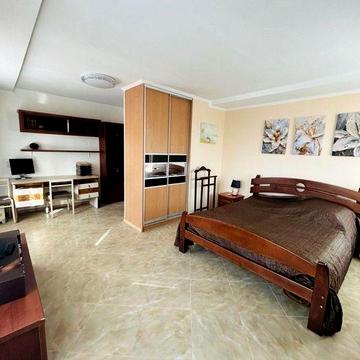 2 кімнатна квартира в центрі