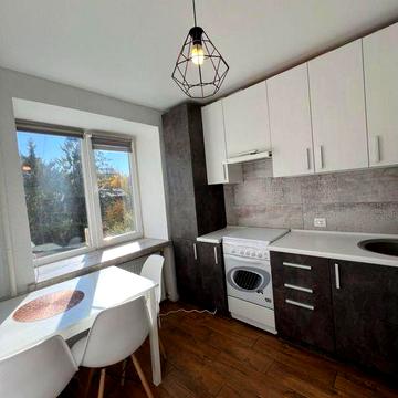 Здається в оренду 2 кімнатна квартира по вул.Лепкого