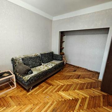 Оренда 2 кімнатної квартири вул. Чарівна