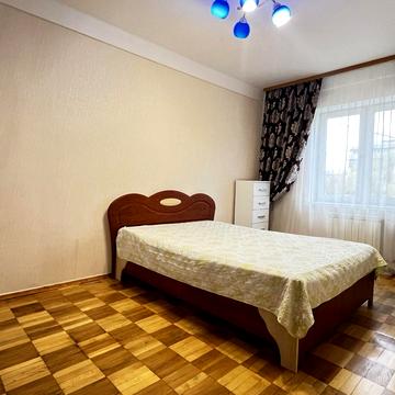 Леся Курбаса просп., 9-Е