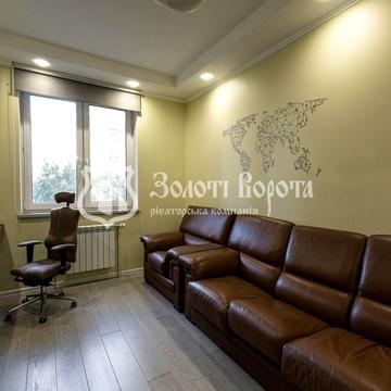 Патріарха Мстислава Скрипника вул., 40