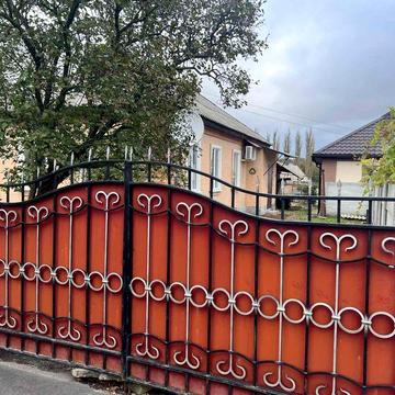 Приватний будинок