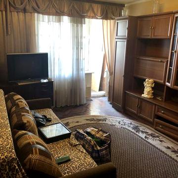 Продаж онокімнатної квартири біля метро Лукʼянівка