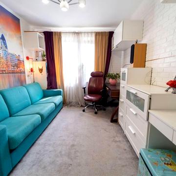 Євгена Танцюри вул., 22а