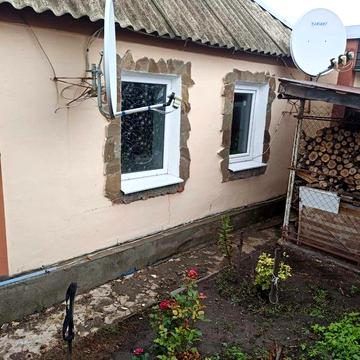 Продам 2 будинка в одному дворі з усіма зручностями..
