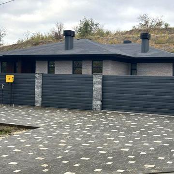 Новий будинок в парковій зоні,вул.Зарічна,центр.-міский р-н.