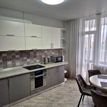 Ясинуватський пров., 10