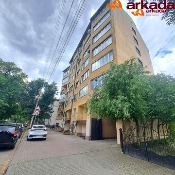 Марійки Підгірянки вул., 14а