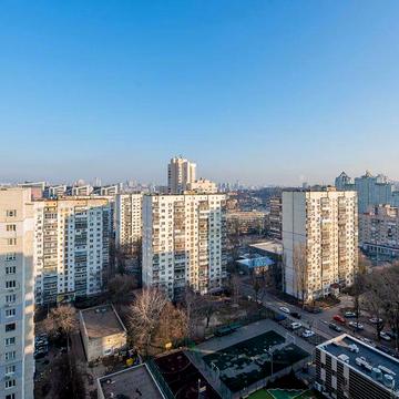 Патріарха Мстислава Скрипника вул., 40