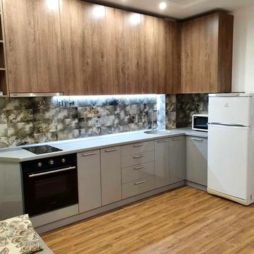 Парусна вул. (Героїв Сталінграду), 1т