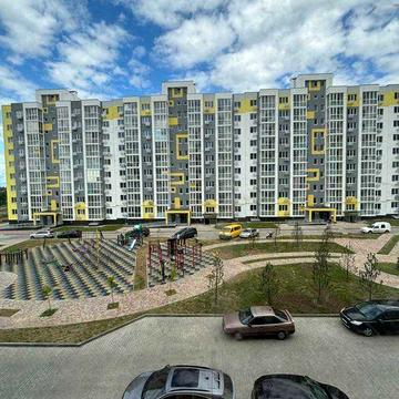 Однокімнатна на 4-му поверсі. ЗДАНИЙ БУДИНОК! ЖК Пелюстковий
