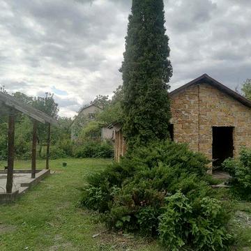 ВАСНИК Продам будинок біля озера  + гараж + ще один будинок на одній д