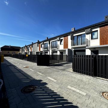 Живописна, 2