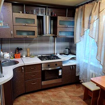 2 кімн Металл район вул.Криворіжсталі ,ремонт, з меблями,технікою