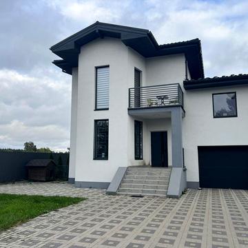 Продам розкішний будинок 225м² на 9 сотках -повний комфорт та тепло!