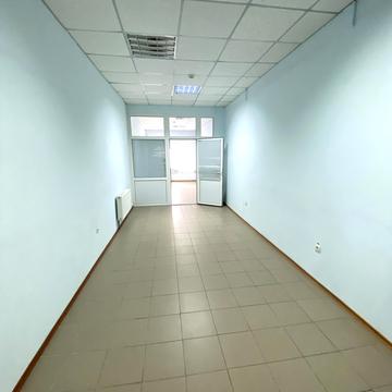 Героїв Національної Гвардії України просп., 63