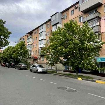 3к.квартира, Поділ, 2/5, 60м2 , цегла