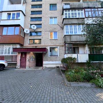 Оренда трикімнатної квартири.