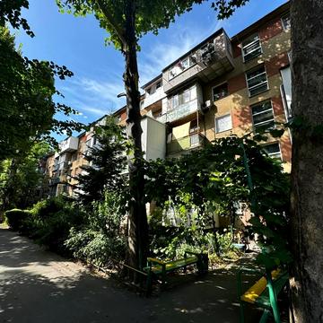 Академіка Філатова вул., 43