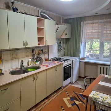 Здам гарну 3 кімнатну квартиру , р-н Інст.Звязку  8000+ комунальні  !