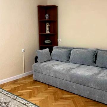 Василя Тютюнника вул. (Анрі Барбюса), 5-Б