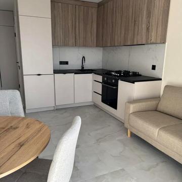 Домбровського вул., 3б, к.4-7