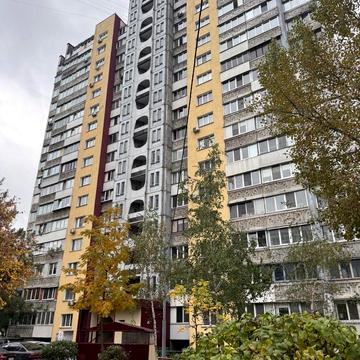 Червоної Калини просп. (Володимира Маяковського), 22