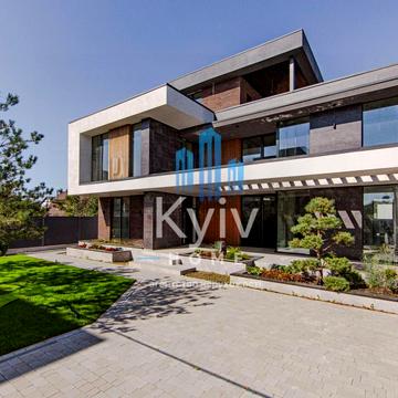 Шкільна вул.