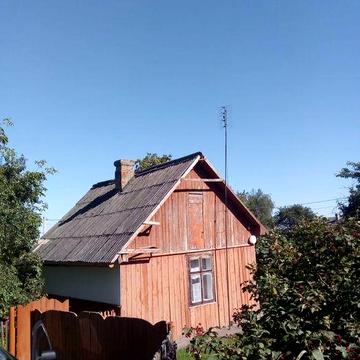 Продаж земельної ділянки з будинком