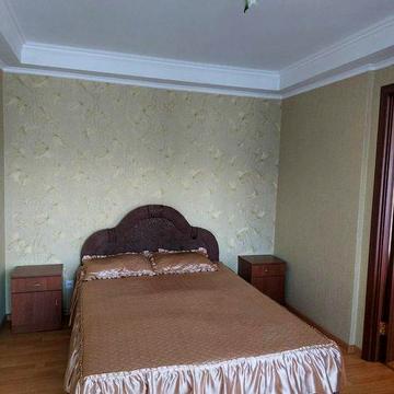 Сдам 2ком.квартиру район малого рынка