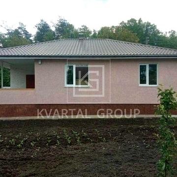 Продам просторий будинок з початковим ремонтом поручь з Києвом