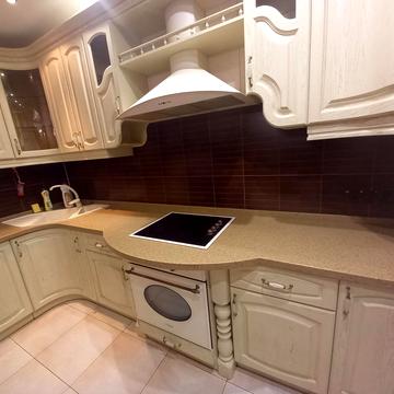 Верховної Ради бульв., 14-Б