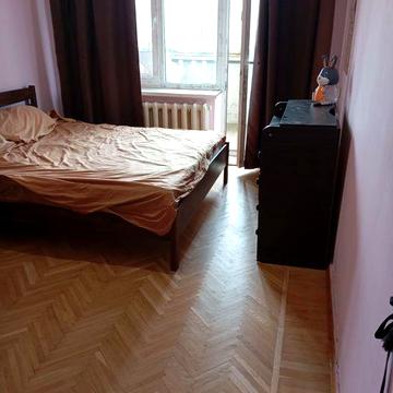 Сдам 4 комнатную квартиру ж м Красный Камень