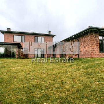 Лісова вул.