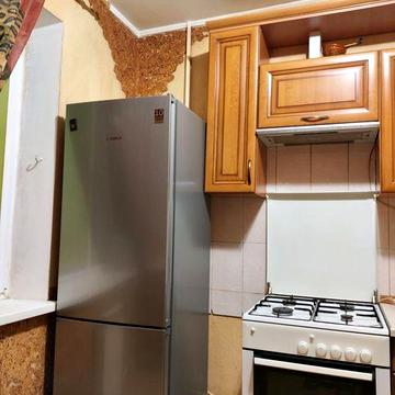 ТЦ Район. Перша ЗДАЧА гарної 1-ї кв, на Троещиніі. Є газ.