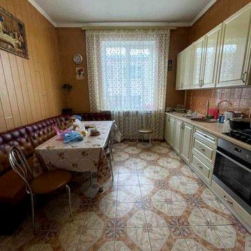 Продаж цегляного Будинку :Вул Новознесенська