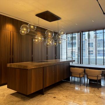 Саперне Поле вул., 5