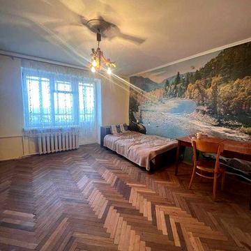 Продається 4-кімнатна квартира в Дублянах, вул. Шевченка