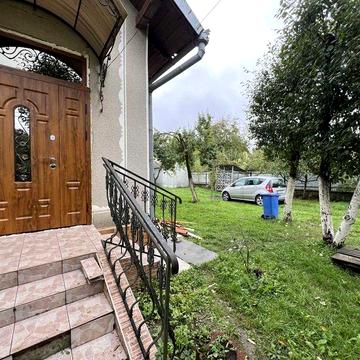 Частина будинку в р-ні вул. Старицького