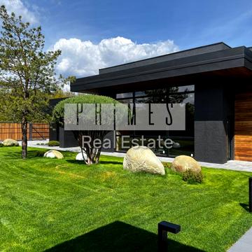 Валова вул.