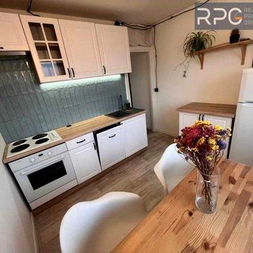 Продається  1-кімнатна квартира  за адресою Героїв Дніпра, 38В. хд