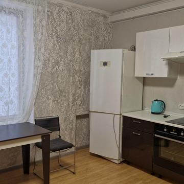 Новоберегова вул., 9