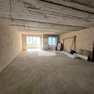 Продам велику 3-х кімнатну квартиру 105,5 м.кв. за 45500$