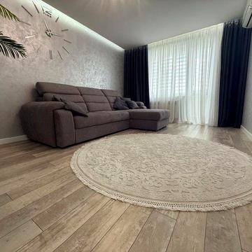 Продаю отличную 2х комнатную квартиру в  Лесках.