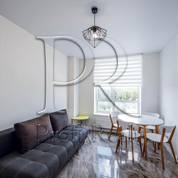 Університетська вул., 1г