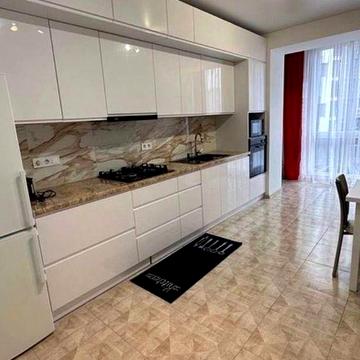 Оренда 1 км квартири поруч з центром
