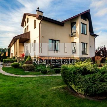 Святкова вул., 13