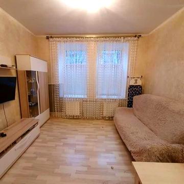 Сдаётся 2-х комнатная квартира на ул.Короленко , 27